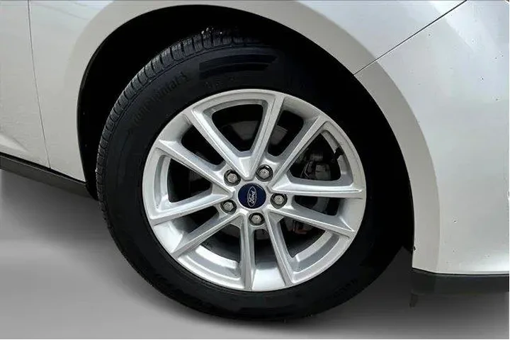 $14491 : Ford Focus 2018 SE 4dr Sedan image 9