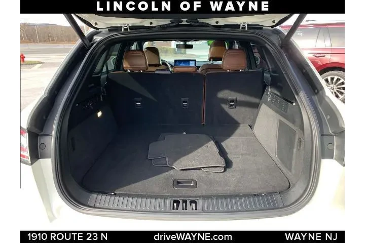 $36861 : Lincoln Nautilus 2023 AWD Re image 7