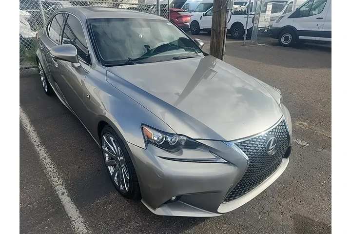 $18711 : Lexus IS 200t 2016 4dr Sedan image 1
