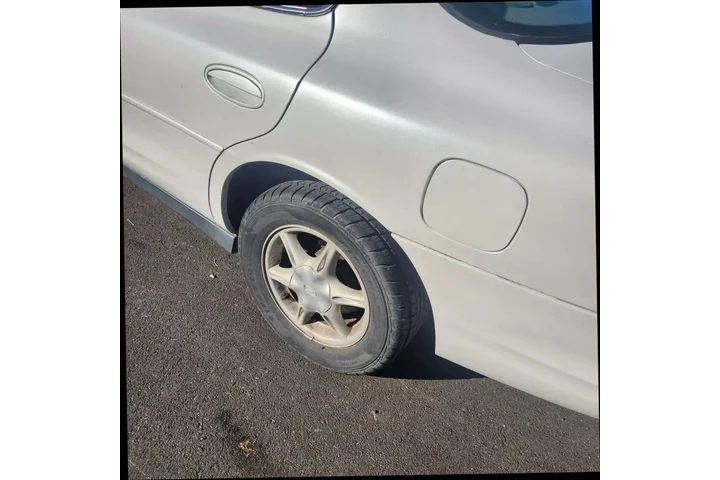 $1500 : 2000 OLDSMOBILE INTRIGUE2000 image 2