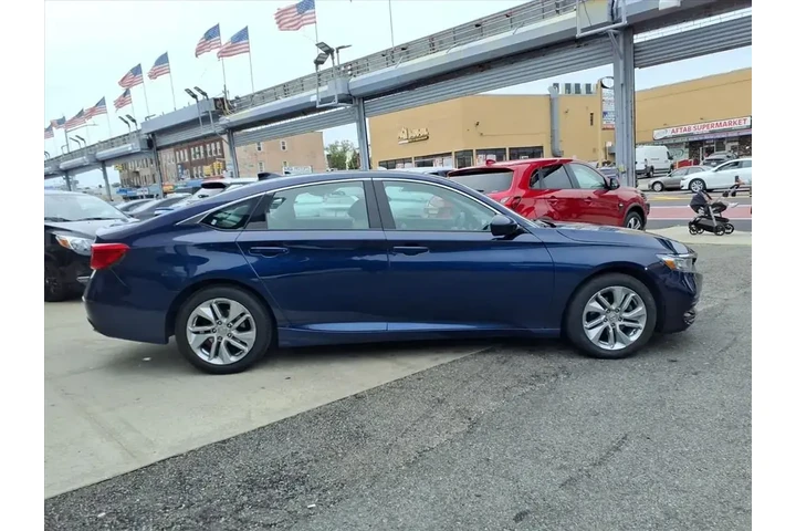 $17499 : Honda Accord 2020 LX 4dr Sed image 8