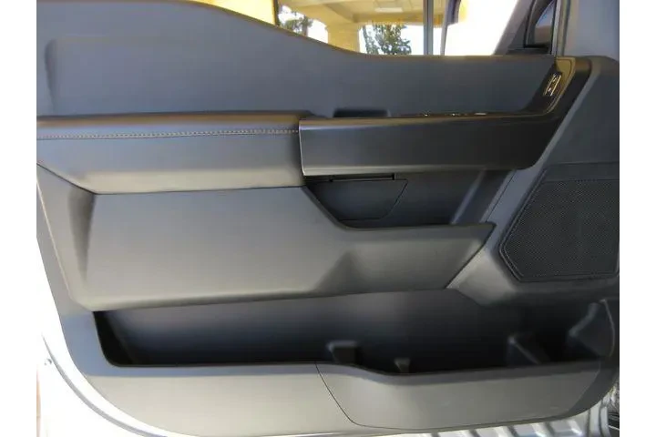 $35999 : Ford F-150 2023 4x2 XLT 4dr image 9