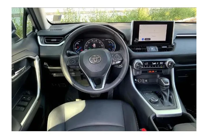 $31995 : Toyota RAV4 Hybrid 2023 AWD image 5