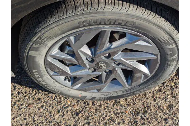 $19990 : Hyundai ELANTRA 2024 SEL 4dr image 10