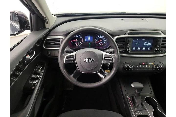 $15998 : Kia Sorento 2020 AWD S V6 4d image 2