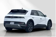 $27998 : Hyundai IONIQ 5 2024 SEL 4dr thumbnail