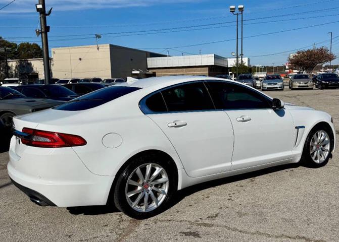 $10900 : 2015 XF 2.0T Premium image 10