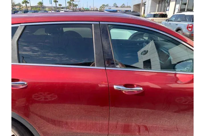 $15797 : Kia Sorento 2020 L 4dr SUV image 2