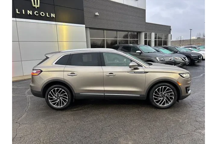 $17985 : Lincoln Nautilus 2019 AWD Re image 8