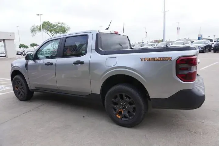 $34988 : Ford Maverick 2024 AWD XLT 4 image 4