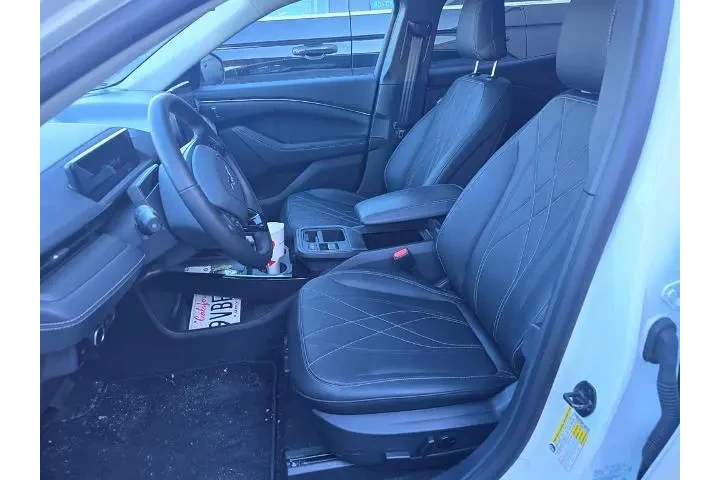 $29700 : Ford Mustang Mach-E 2025 Sel image 9