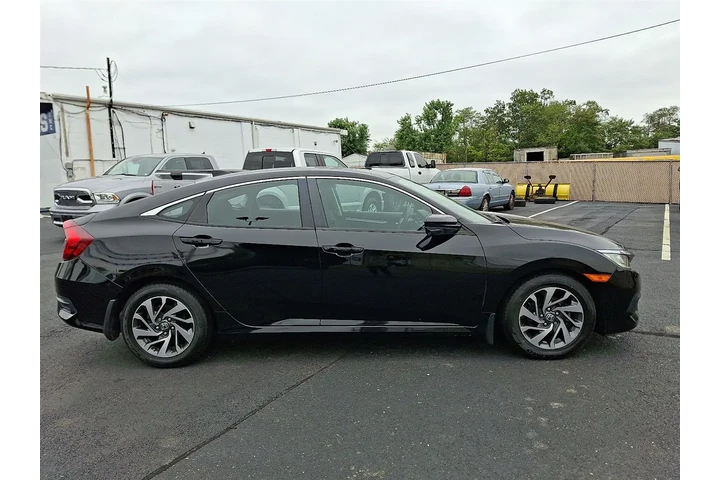 $17300 : 2018 Civic EX Sedan CVT image 7