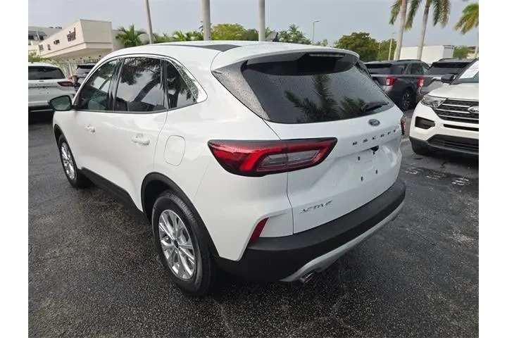 $22590 : Ford Escape 2023 Active 4dr image 4