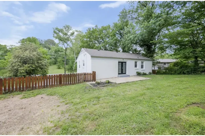 $1600 : Low income house for rent image 10