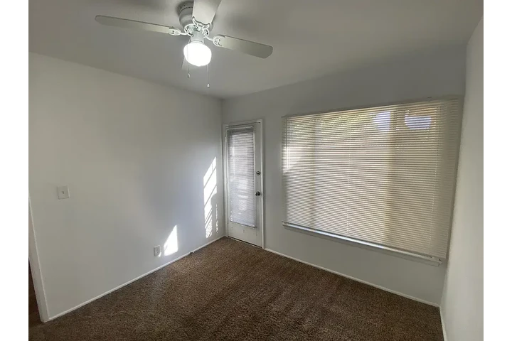 $900 : La mejor en Lakewood, CA image 3