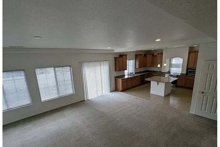 $2000 : HOUSE FOR RENT IN DENVER CO image 6