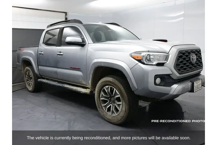 $34585 : Toyota Tacoma 2021 4x4 TRD P image 2