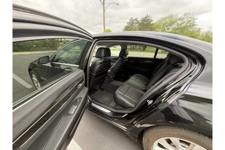 $11999 : 2015 BMW 7 Series 740Li image 9