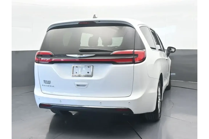 $23995 : Chrysler Pacifica 2023 Touri image 5