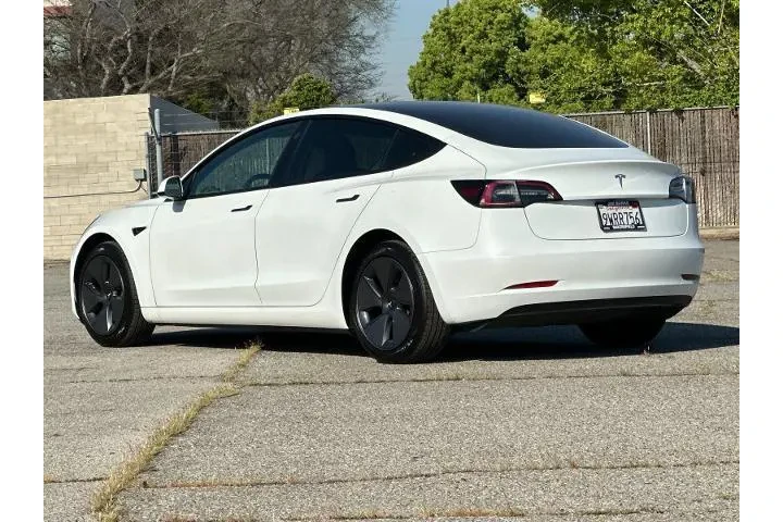 $25420 : Tesla Model 3 2023 4dr Sedan image 5