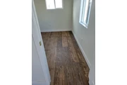 $1300 : Green Yard House thumbnail