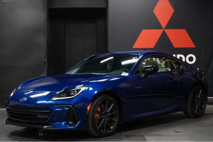 $33430 : Subaru BRZ 2024 tS 2dr Coupe image 1