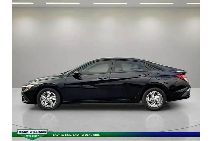 $19989 : Hyundai ELANTRA 2024 SE 4dr image 5