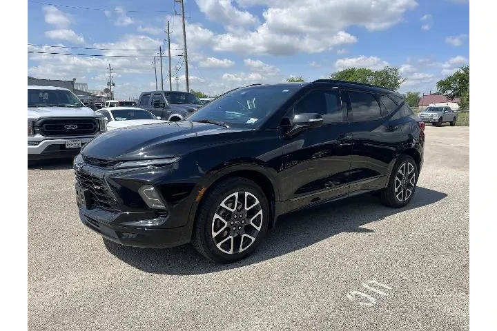 $33681 : Chevrolet Blazer 2024 RS 4dr image 4