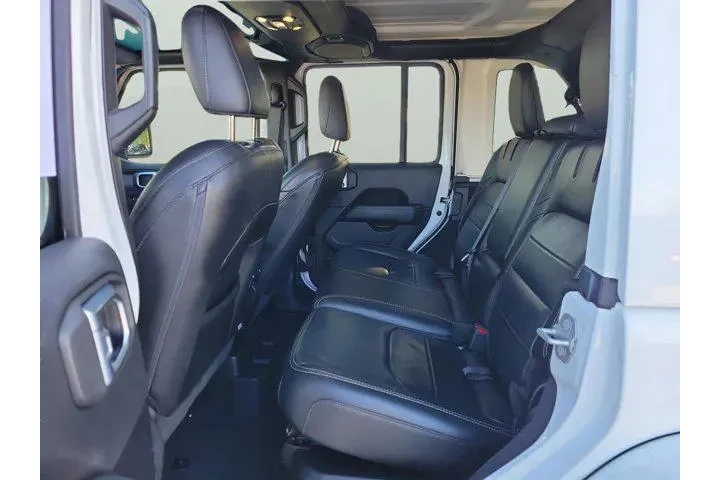 $26988 : Jeep Wrangler Unlimited 2021 image 6