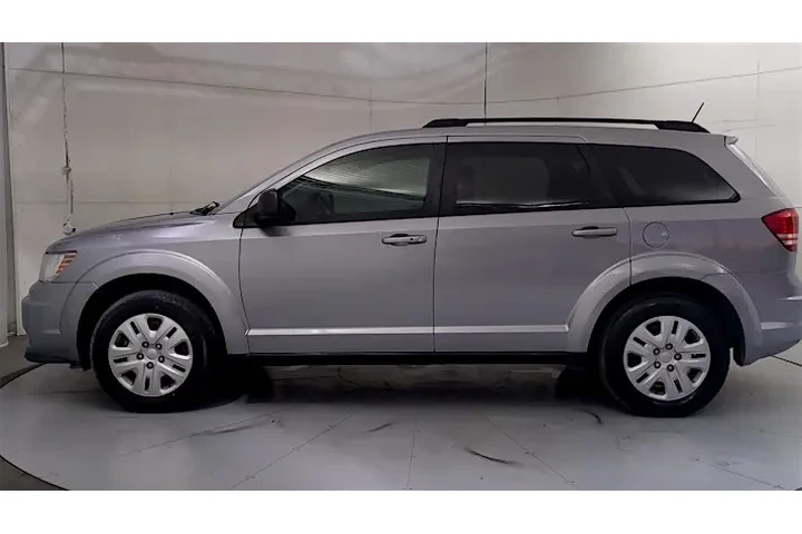 2015 Escape SE 4WD image 2