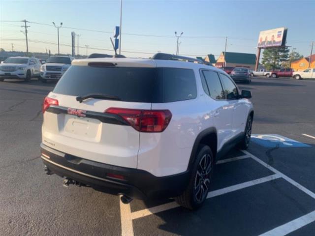 2019 GMC Acadia image 7