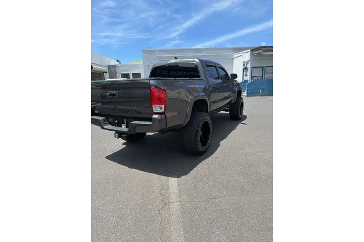 $39418 : Toyota Tacoma 2019 4x4 TRD P image 4