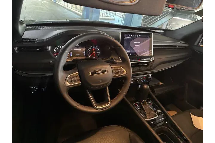 $21998 : Jeep Compass 2025 4x4 Trailh image 6
