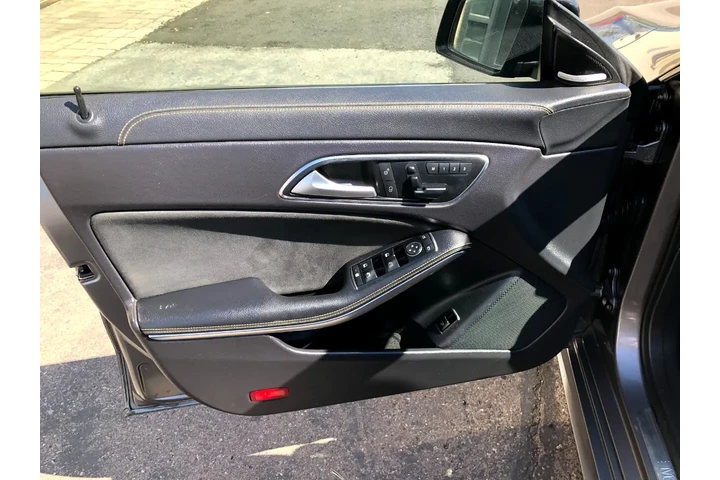 $16990 : 2014 Mercedes-Benz CLA-Class image 10