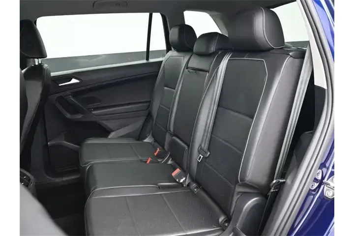 $19087 : Volkswagen Tiguan 2021 SE 4d image 10