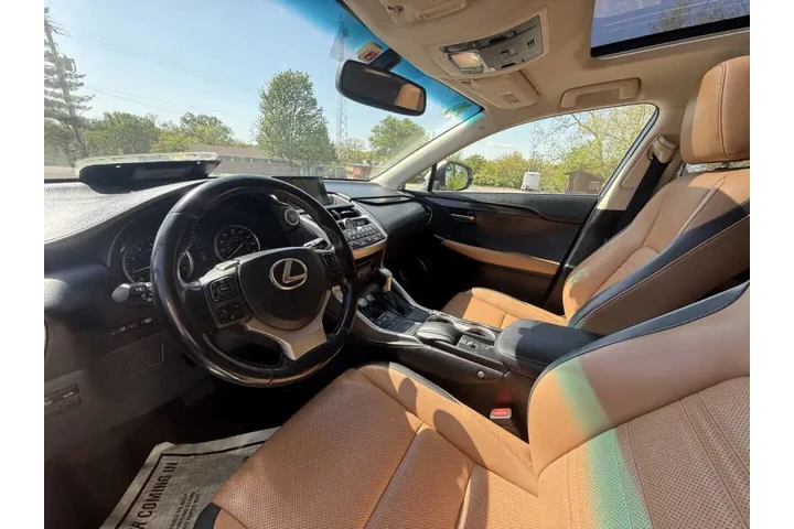 $15999 : 2016 NX 200t image 8