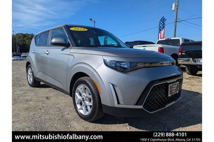 $15873 : Kia Soul 2023 LX 4dr Crossov image 1