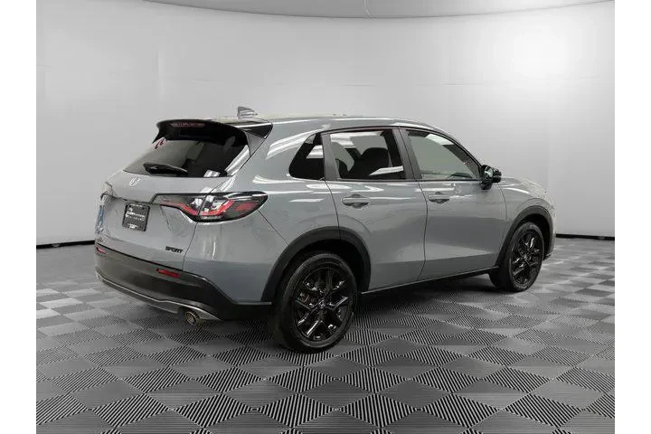 $25688 : Honda HR-V 2023 AWD Sport 4d image 5