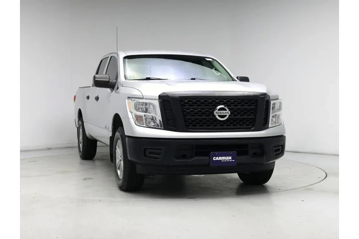 $22998 : Nissan Titan 2017 4x4 S 4dr image 5