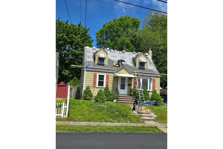 Mega Roofing&Siding Contractor image 8