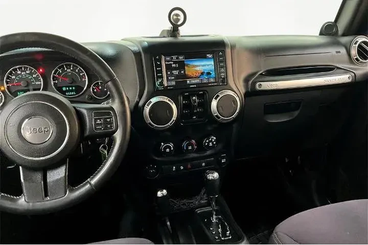 $15490 : Jeep Wrangler Unlimited 2013 image 6