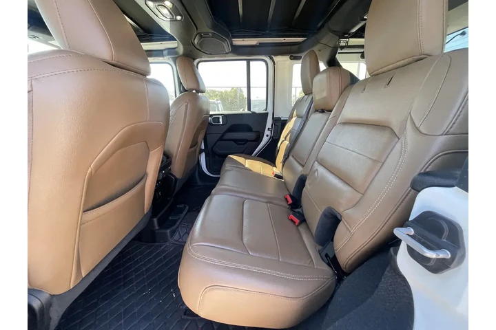 $27859 : Jeep Wrangler Unlimited 2021 image 5