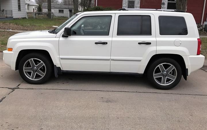 $3500 : 2010 JEEP PATRIOT LIMITED image 2