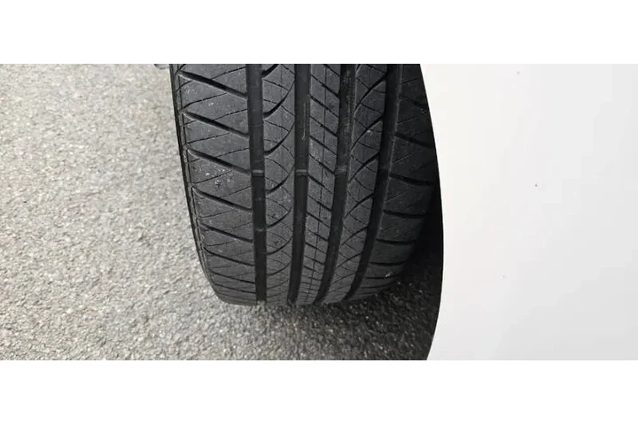 $8495 : 2017 MKZ Select image 10