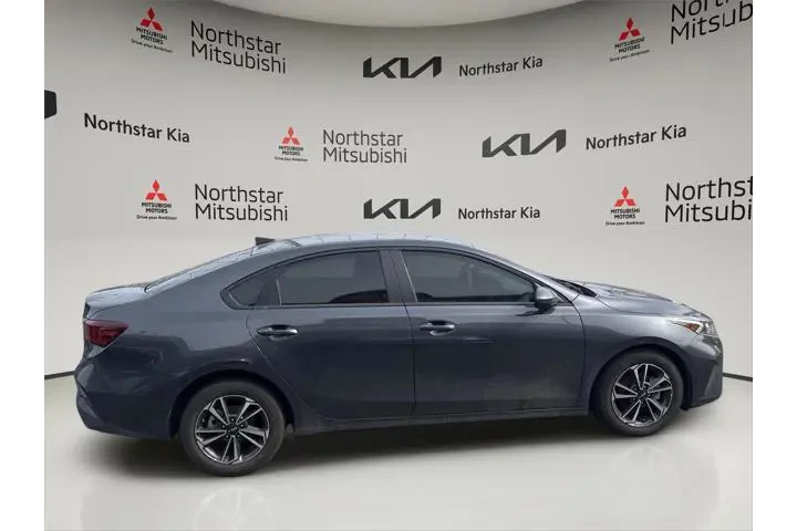 $17275 : Kia Forte 2024 LX 4dr Sedan image 7