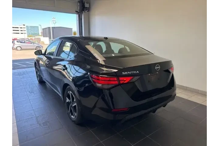 $18974 : Nissan Sentra 2024 SV 4dr Se image 4
