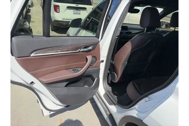 $14500 : BMW X1 2017 AWD xDrive28i 4d image 6