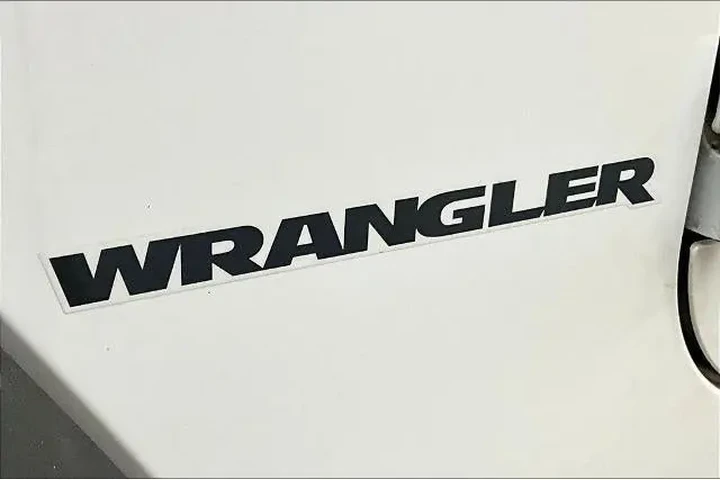 $17900 : Jeep Wrangler 2013 4x4 Sahar image 8