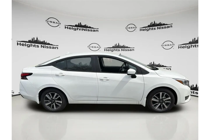 $18477 : Nissan Versa 2025 SV 4dr Sed image 6