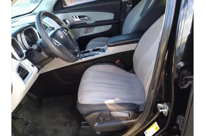 $12995 : 2017 Equinox LS 2WD image 9